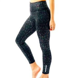 Zyia Light and Tight Black Reflective Stripes Leggings